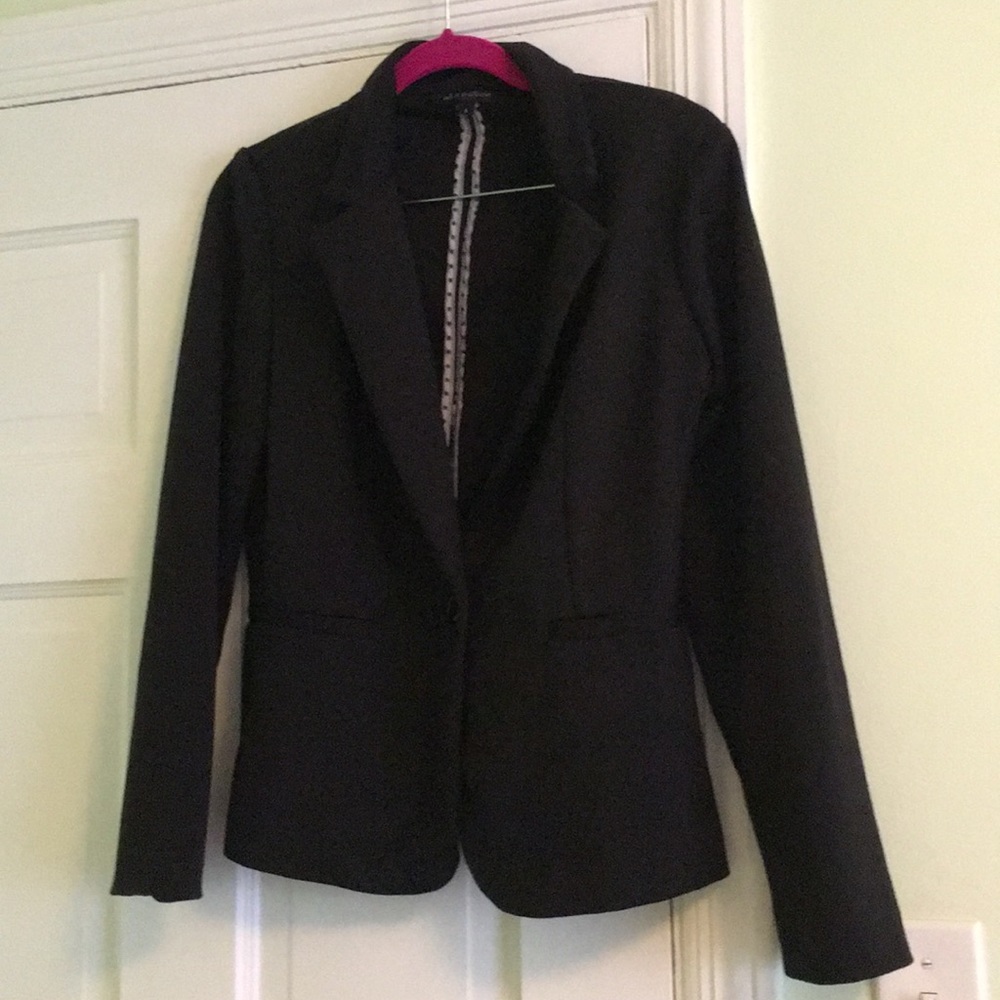 Alex and Olivia women’s blazer